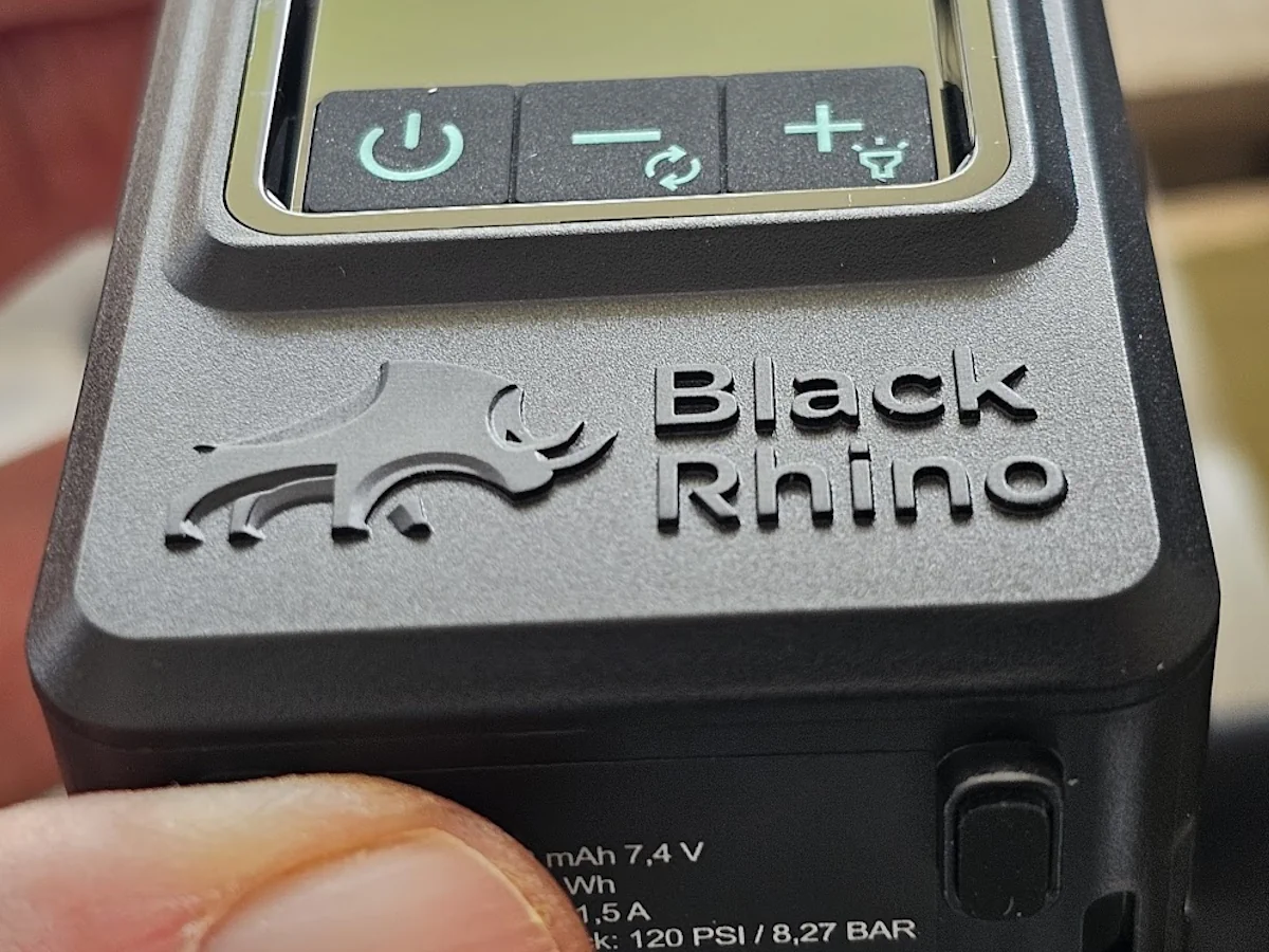 Black Rhino TM-2 elektrische fietspompje voor onderweg