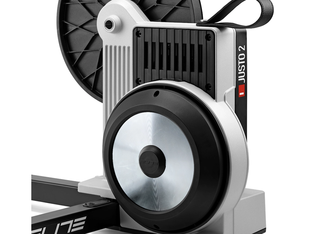 Detailfoto van de Elite Justo 2 trainer voor indoor fietsen en Zwift