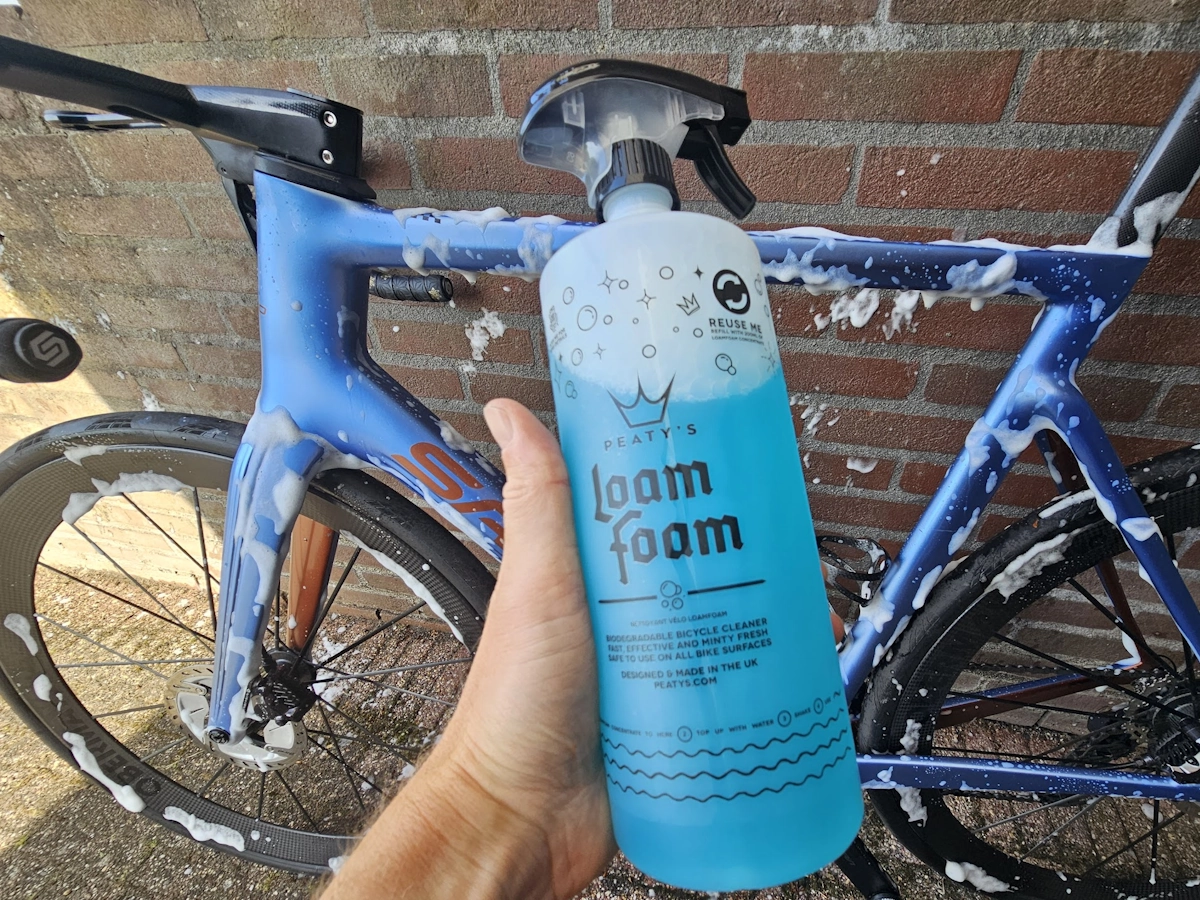 Peaty's LoamFoam Bike Cleaner tijdens mijn praktijktest