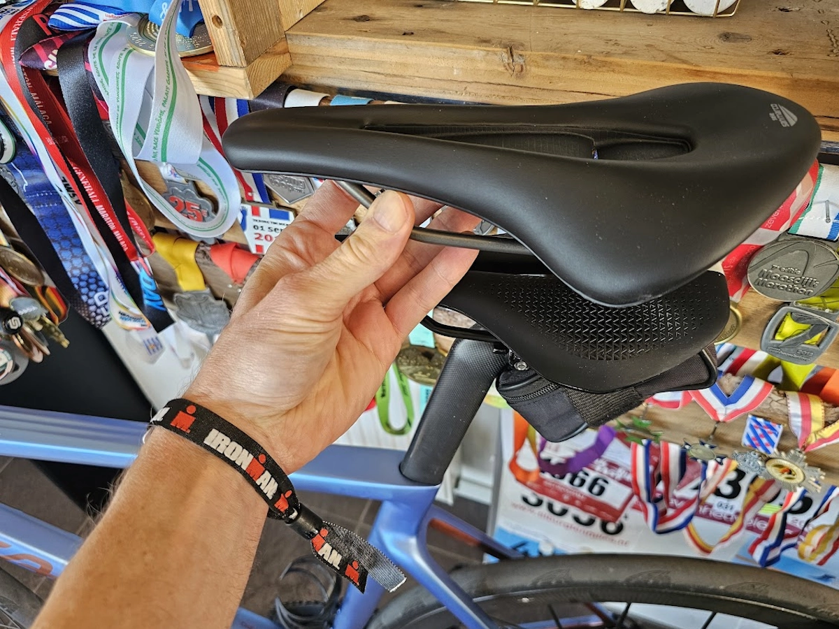 Controle van de pasvorm van de Selle San Marco Shortfit Allroad tijdens de test