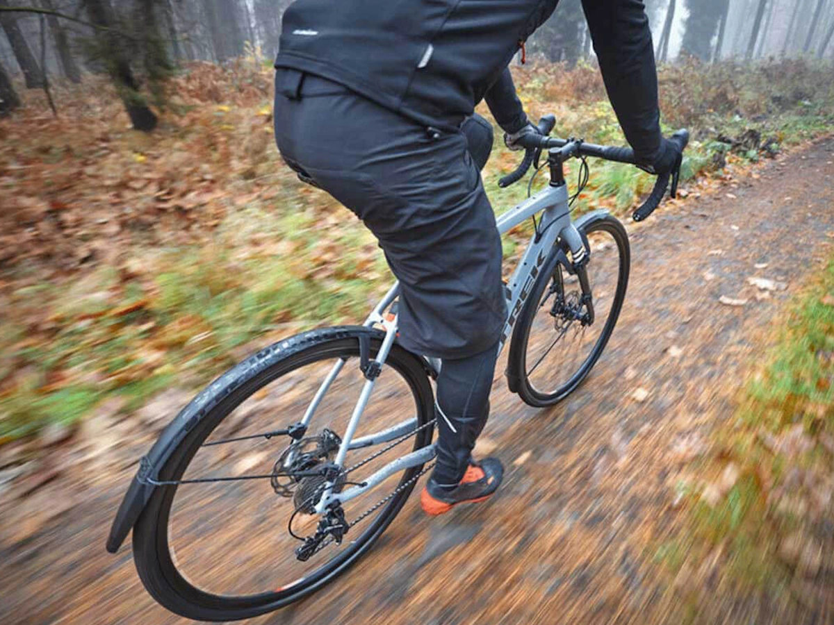 Trek met SKS plastic spatborden op gravelfiets